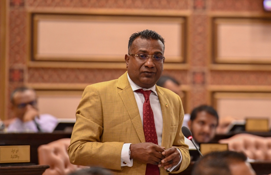 ޖާބިރުގެ ތާއީދު ރައީސް މުއިއްޒުއަށް!