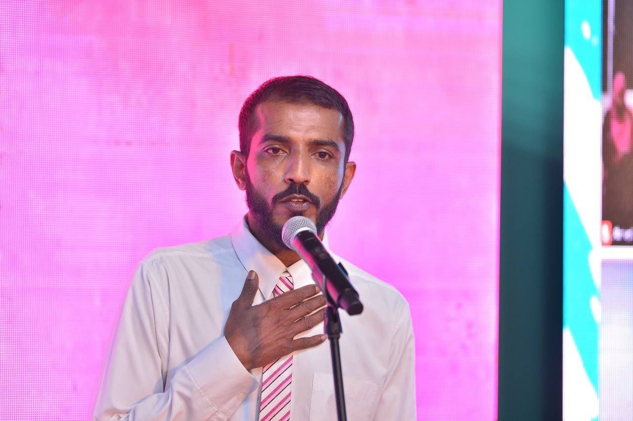 ކޯވިޑް-19: އަތޮޅުގެ ރަަށްރަށުގެ ހާލަތު ގާތުން ބަލަމުންދާ ކަމަށް ވިދާޅުވެ ފާޑުކިޔުންތަކަށް ނާސިފް ރައްދު ދެއްވައިފި